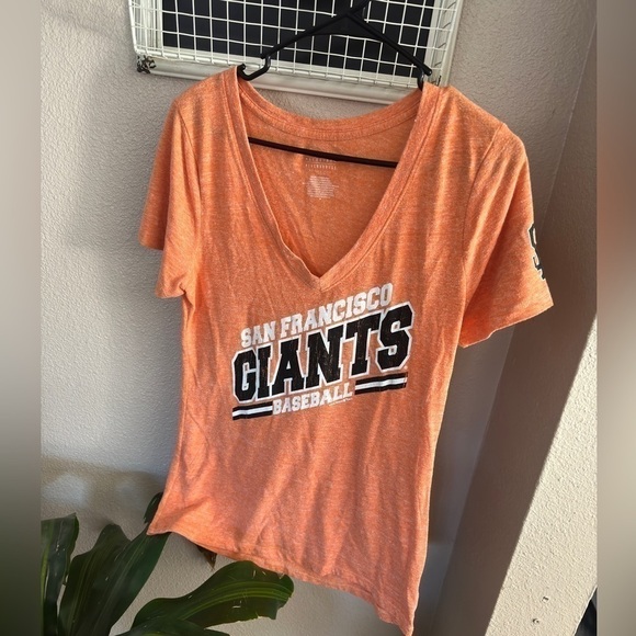 SAN Francisco SF Giants Women’s Short Sleeve T-Shirt Orange V-Neck - Picture 1 of 5